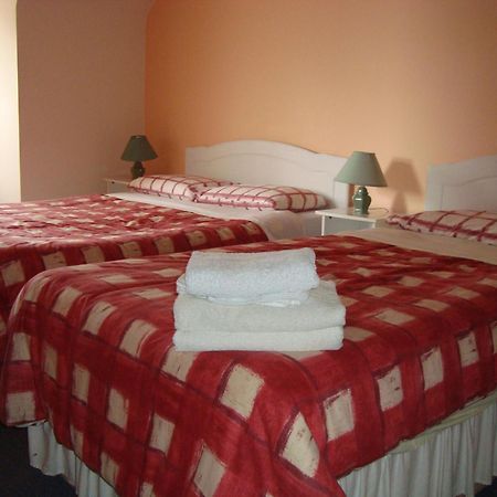 Hy Breasal B&B Achill Sound Exterior photo