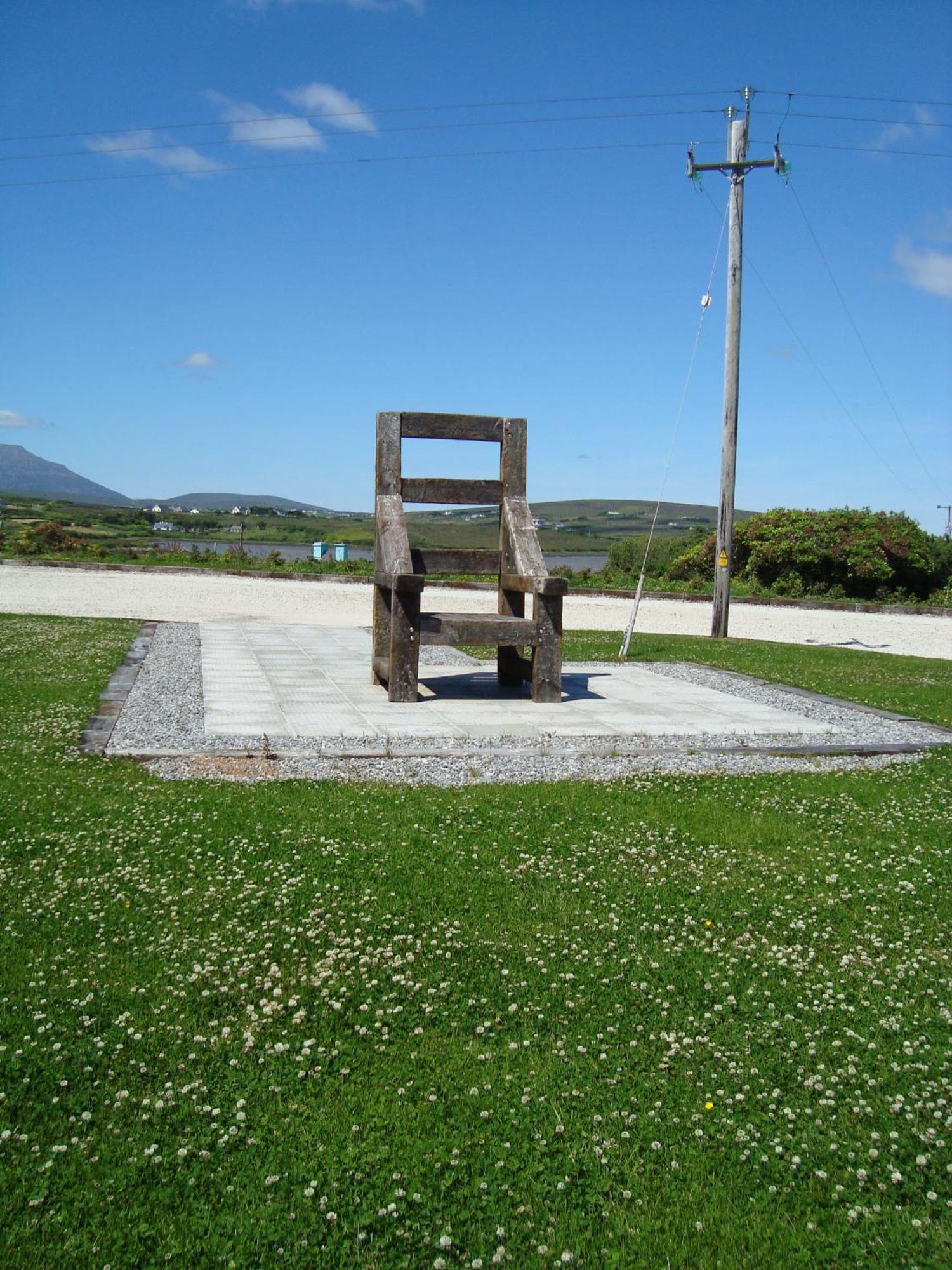 Hy Breasal B&B Achill Sound Exterior photo