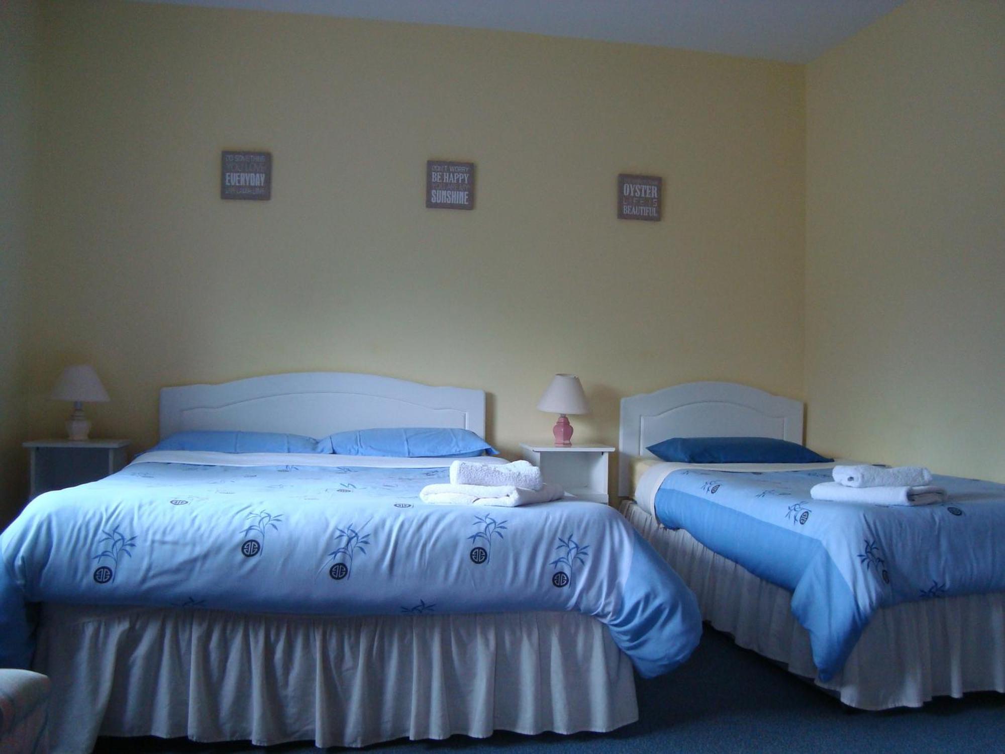 Hy Breasal B&B Achill Sound Exterior photo