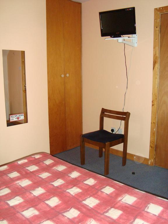 Hy Breasal B&B Achill Sound Room photo