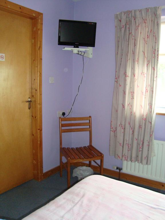 Hy Breasal B&B Achill Sound Room photo
